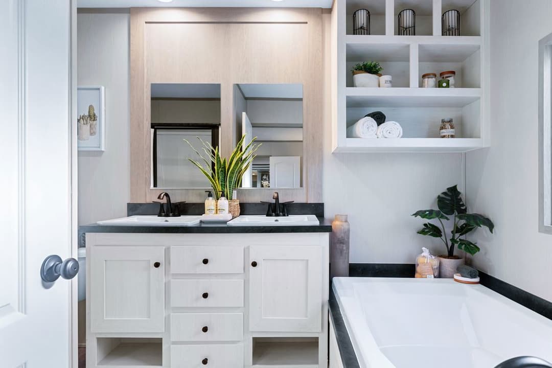 Anniversary 16763s bathroom home features