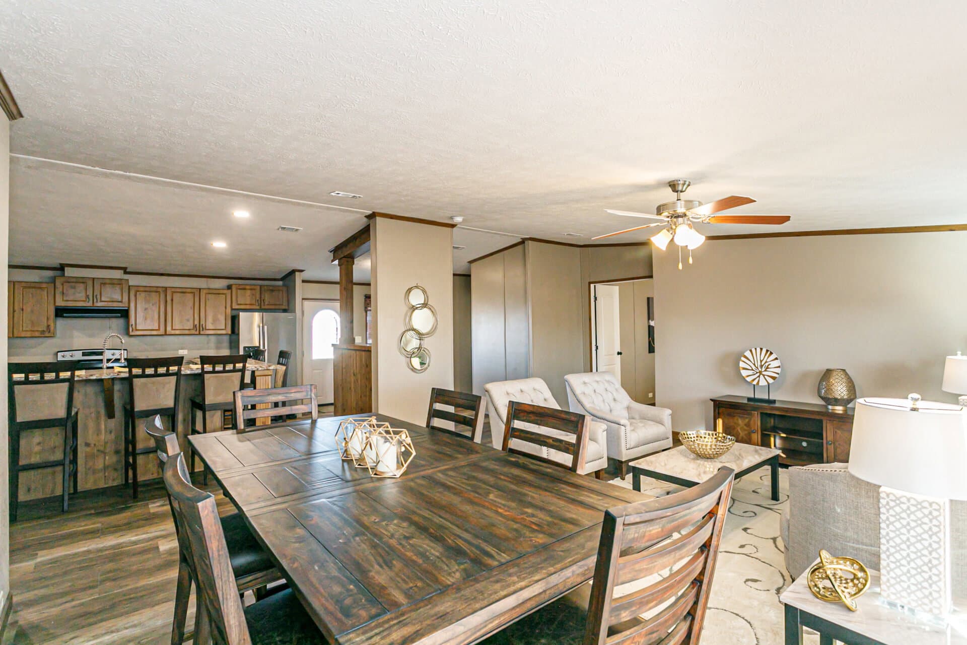 Doublewide h-3672-43a interior home features
