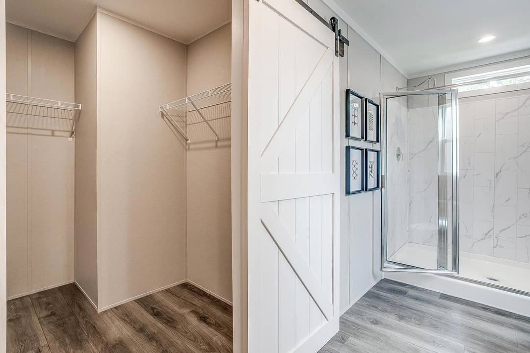 Nm3252h bathroom home features