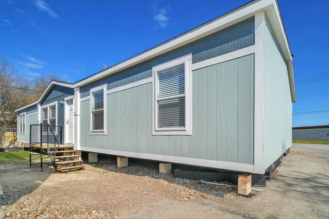 Valu premier 32643g exterior, elevation, and hero home features