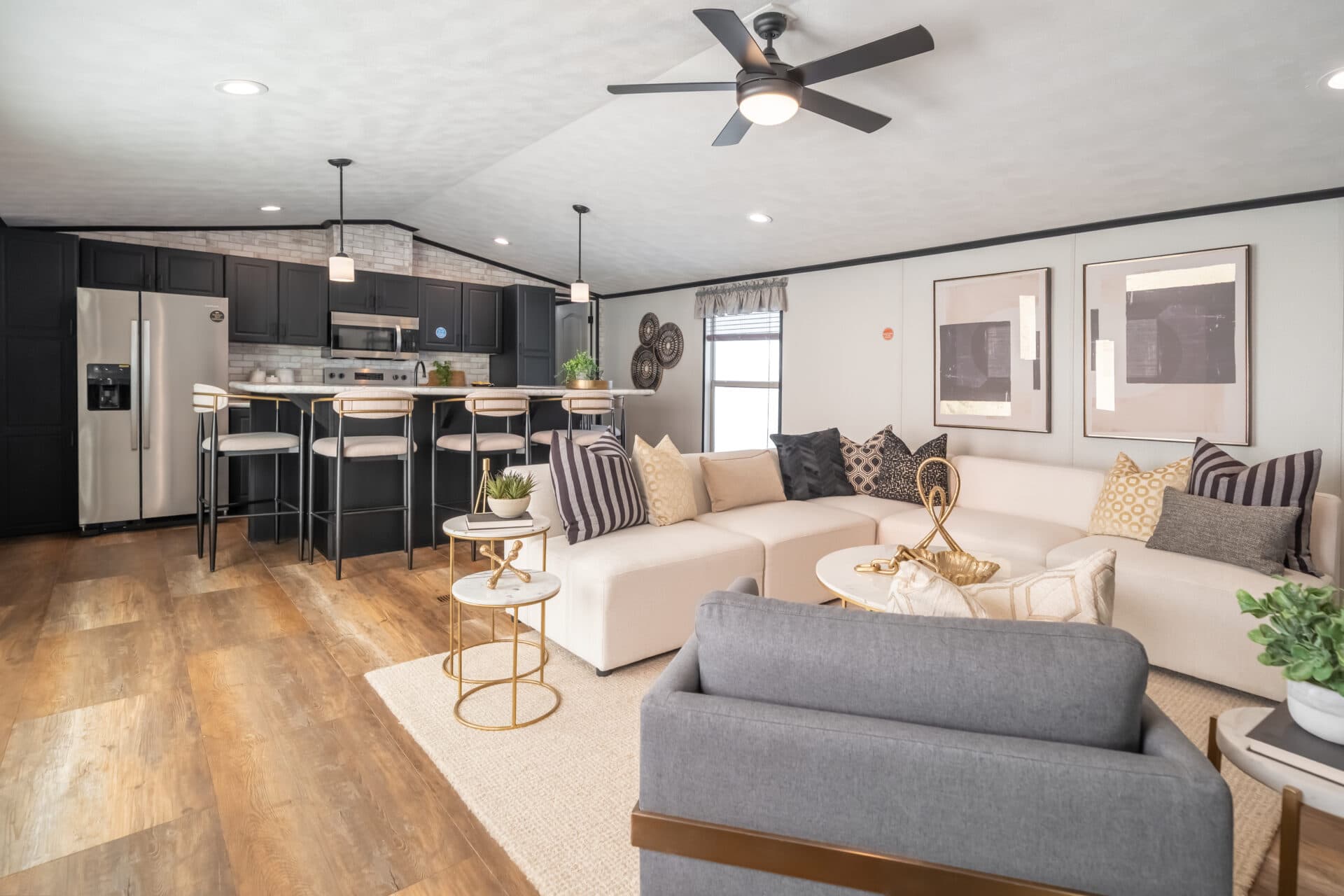 Heritage h-1868-32a interior home features