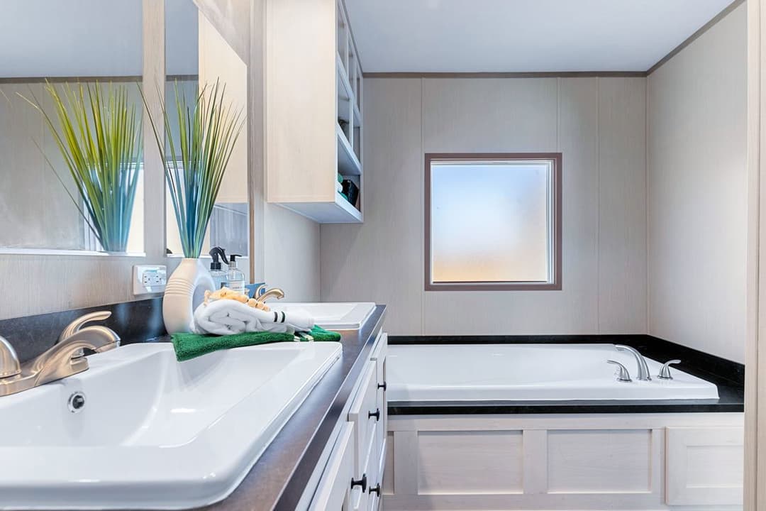 Anniversary 16763i bathroom home features