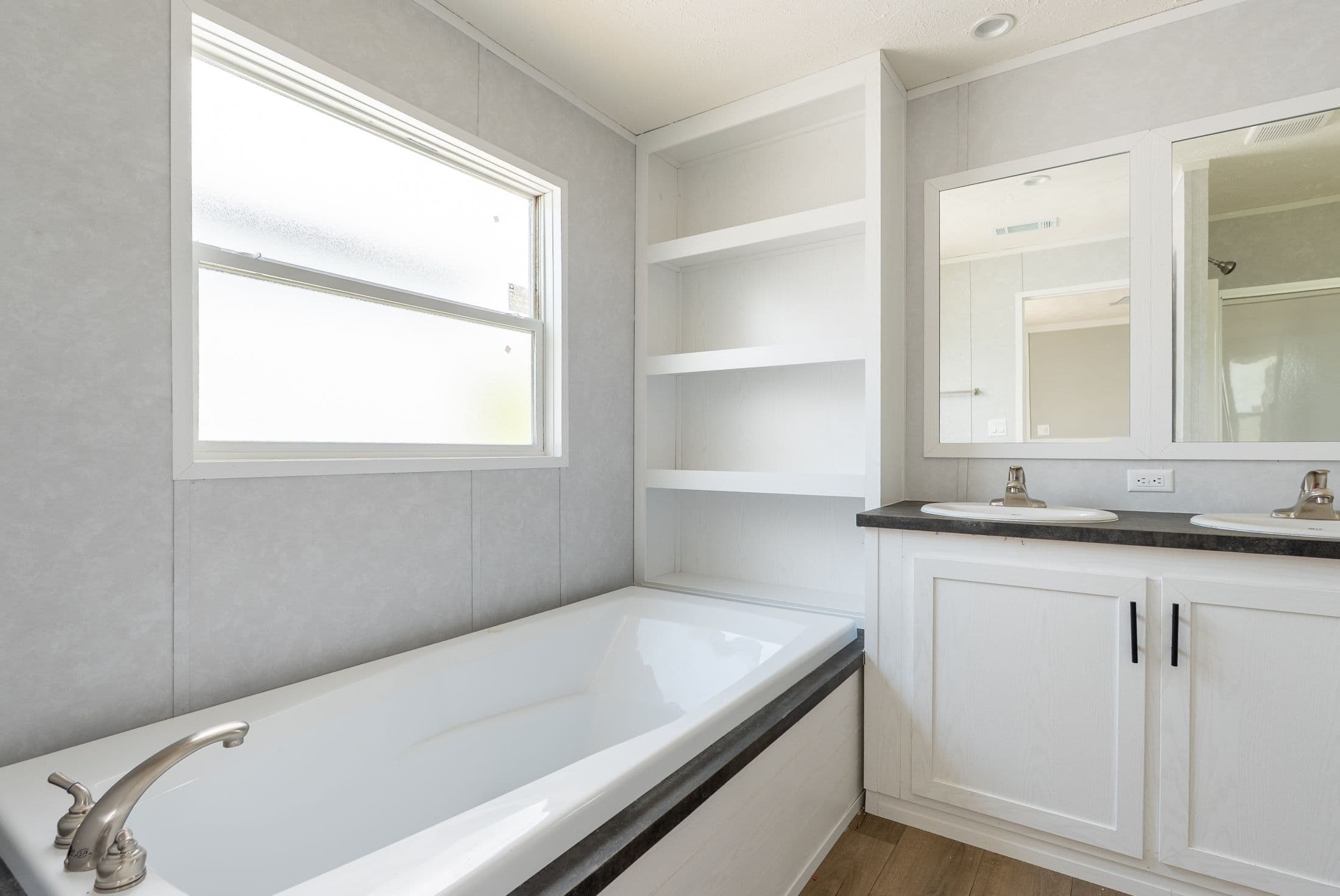 Valu maxx premier 16763a  home features