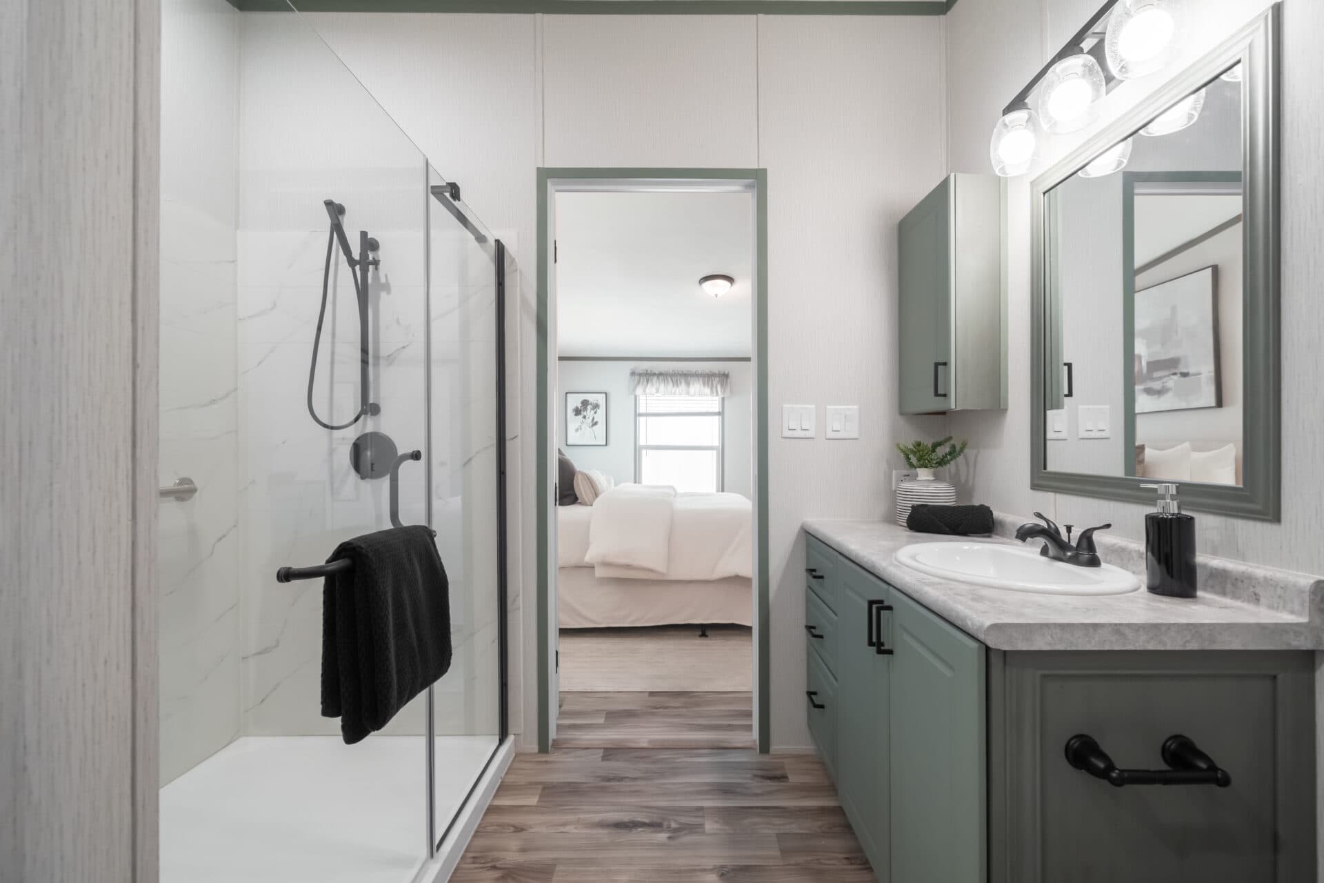 Heritage h-3248-32a bathroom home features