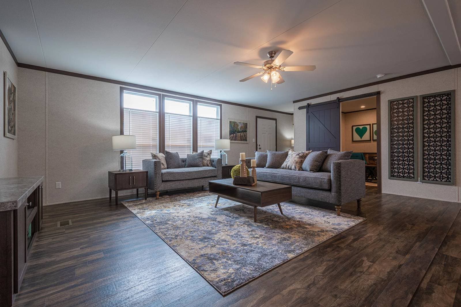 Nm3260f interior home features