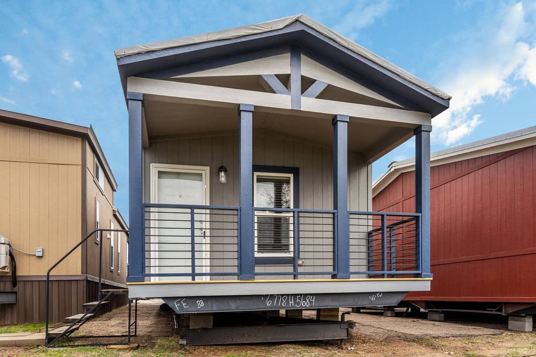 Innovation 1650h exterior home features