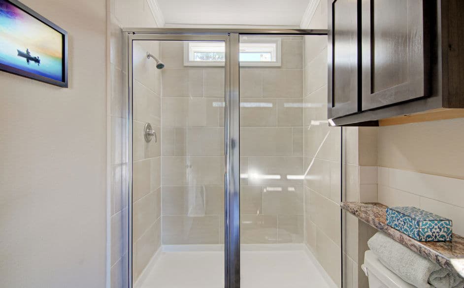 Eagle j60ep8 bathroom home features