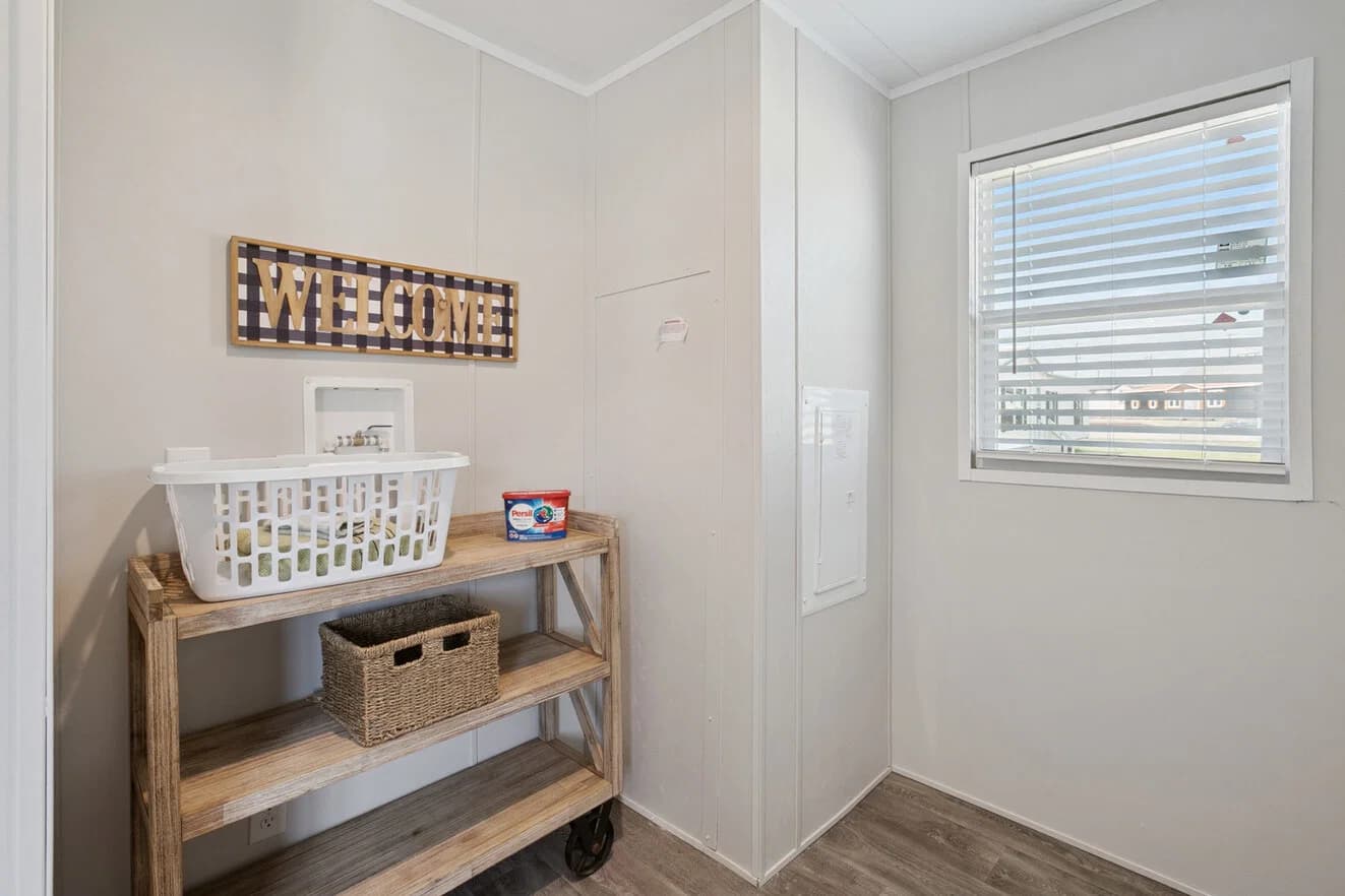 Valuhomes 28563p interior home features