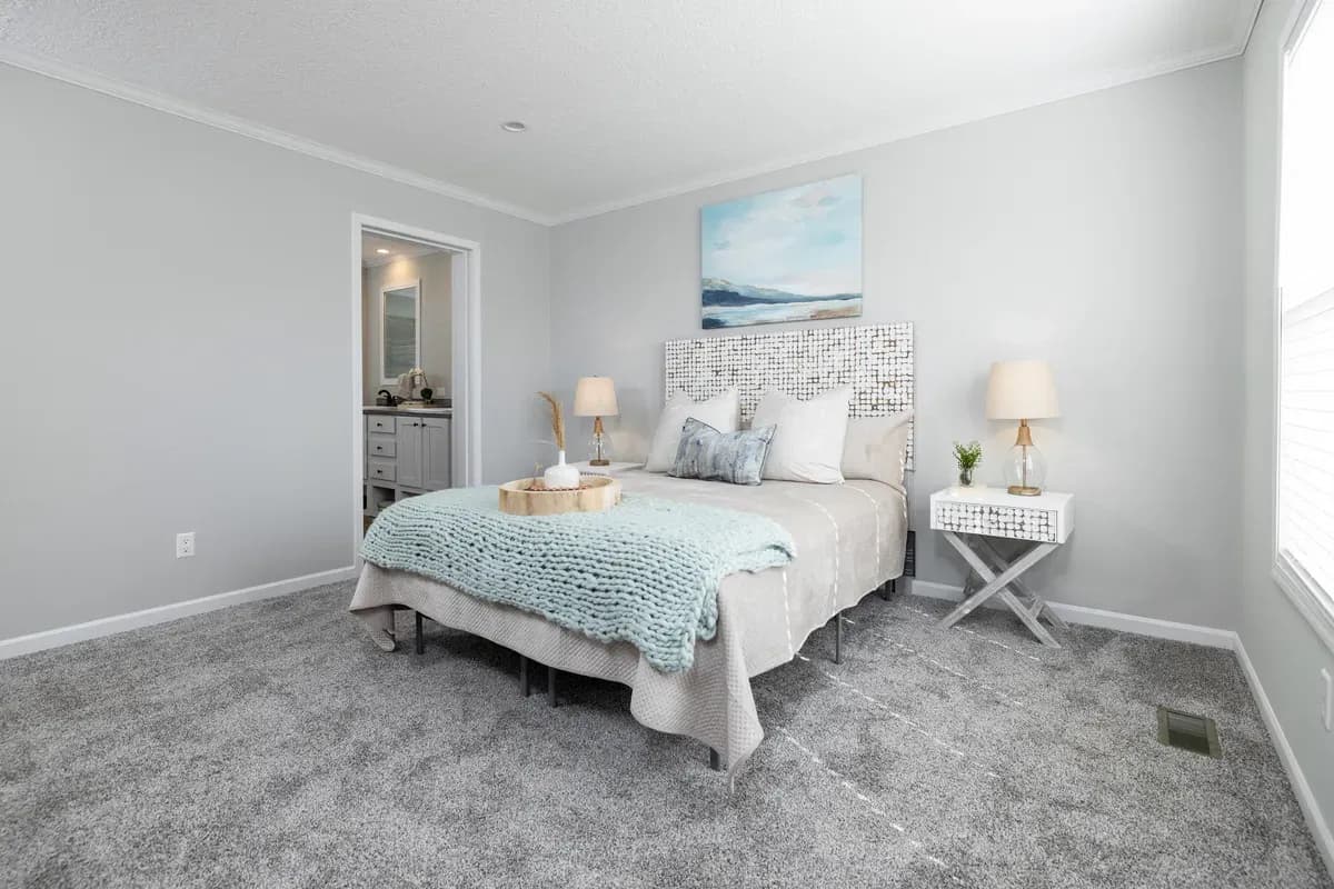 The jefferson bedroom home features