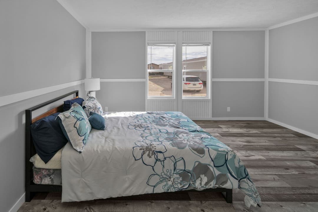 Alamo lite 28724t bedroom home features