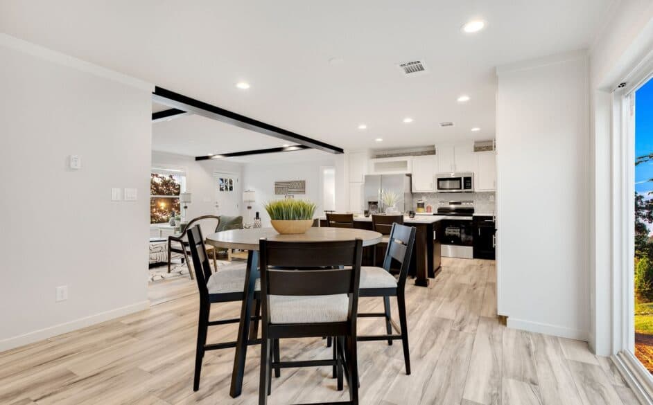 Hope r76e interior home features