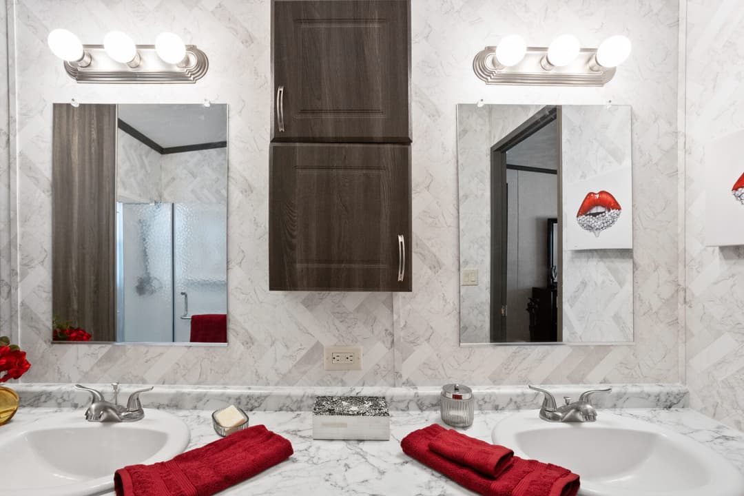 Classic c-3252-32d bathroom home features