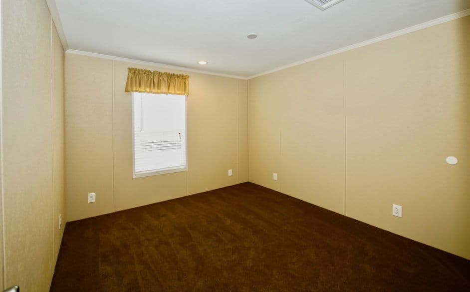 Rifleman 3240 bedroom home features