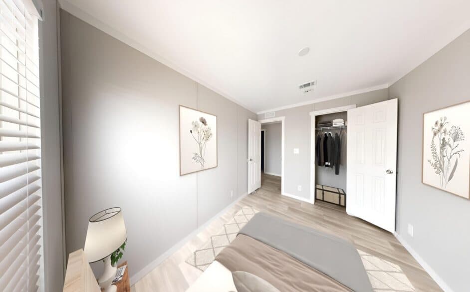 Frontier lodge t68s bedroom home features