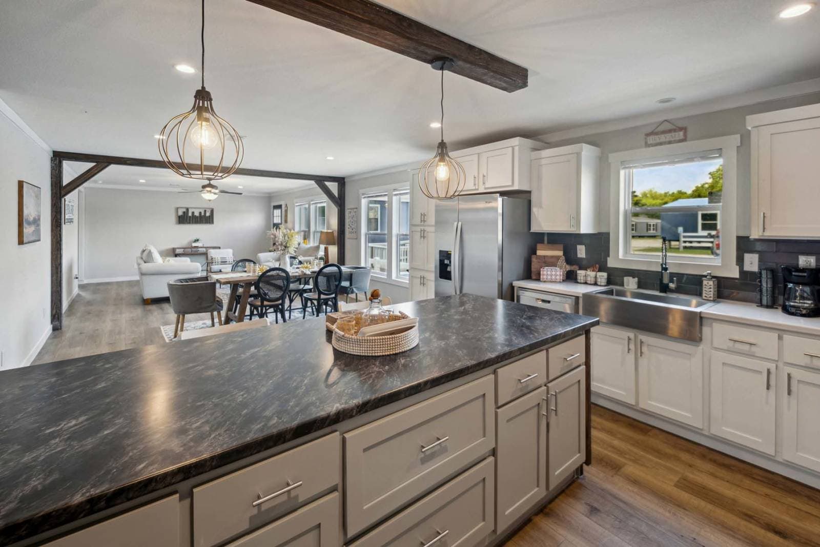 Cedar creek 3276h42106 kitchen home features