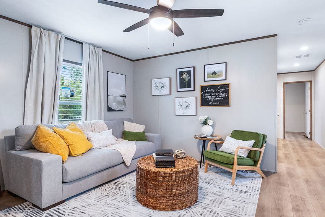 Select 16723f interior home features