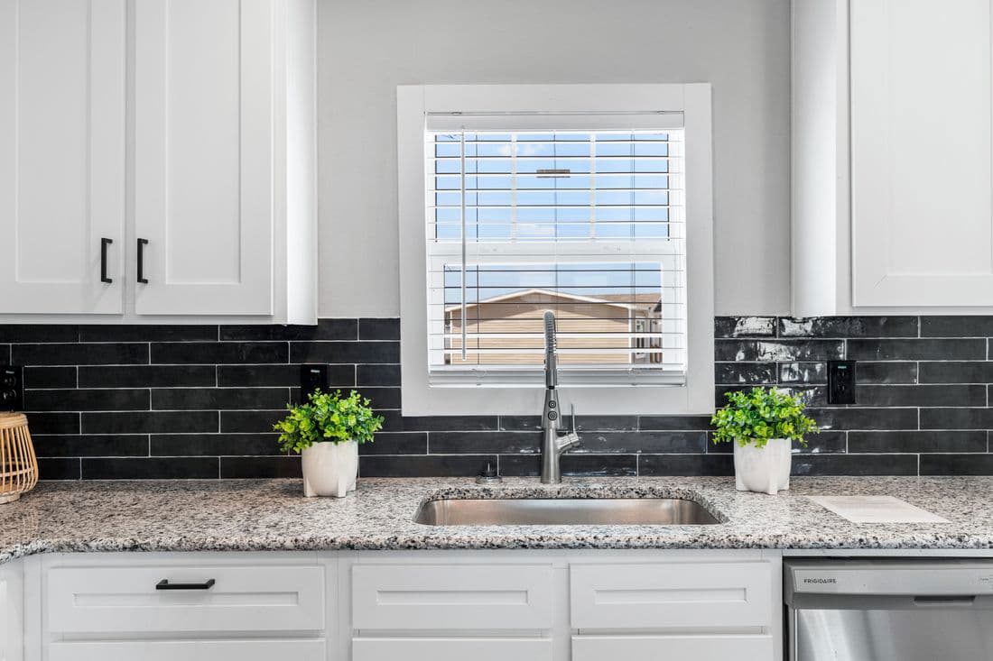 El capitan kitchen home features