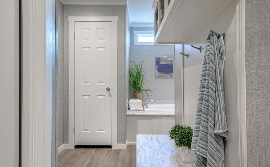 Trailblazer t76b bathroom home features