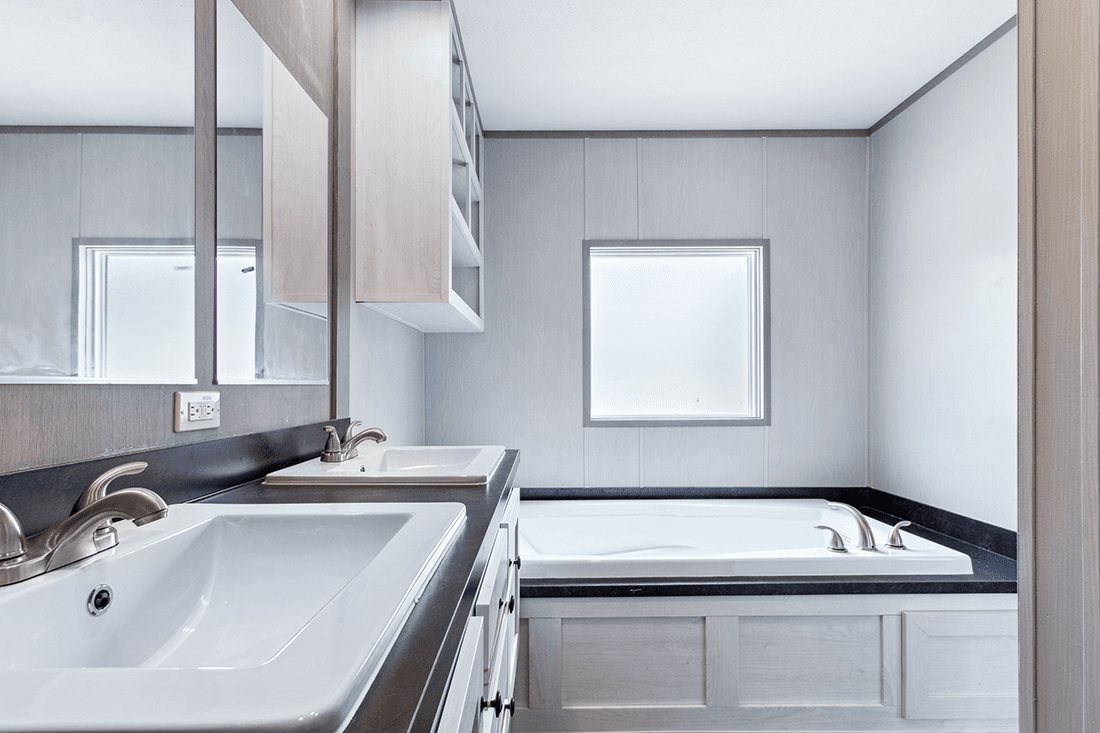 Anniversary 16682f bathroom home features