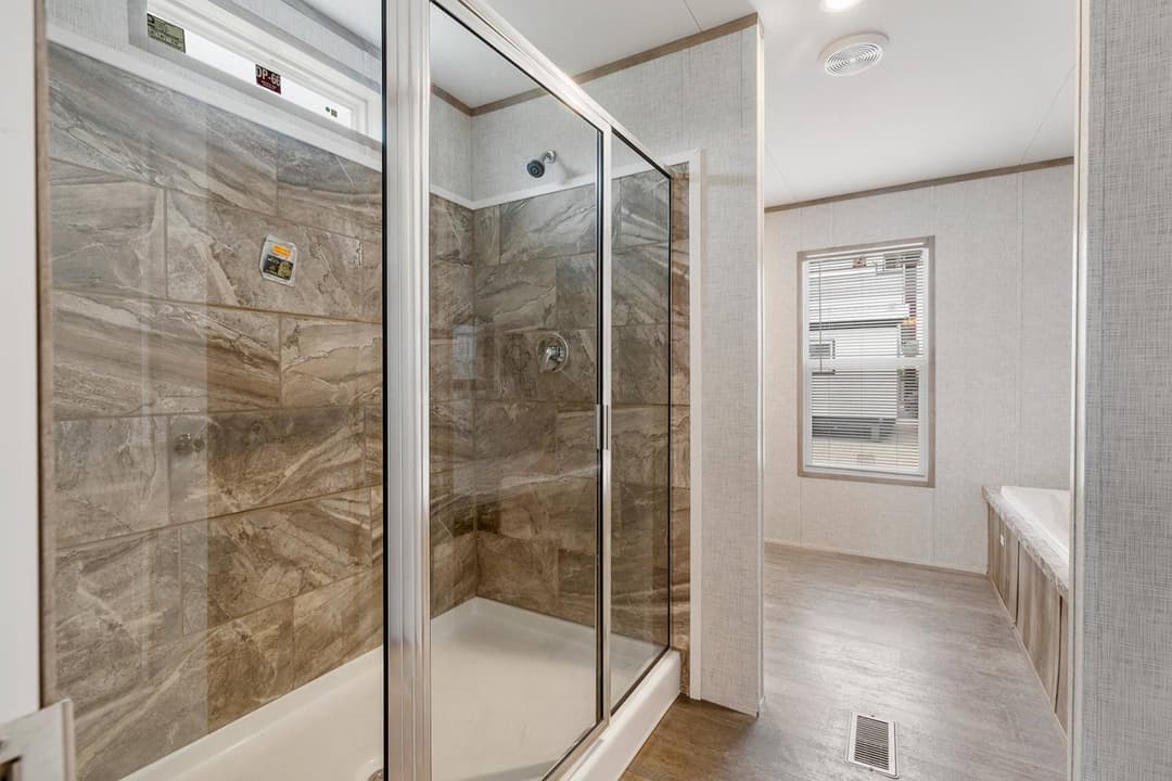 Nm2872a bathroom home features