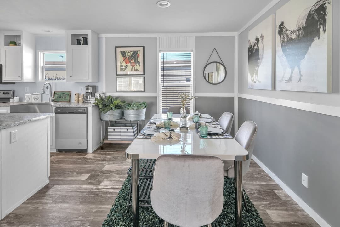 Valu 28563u interior home features