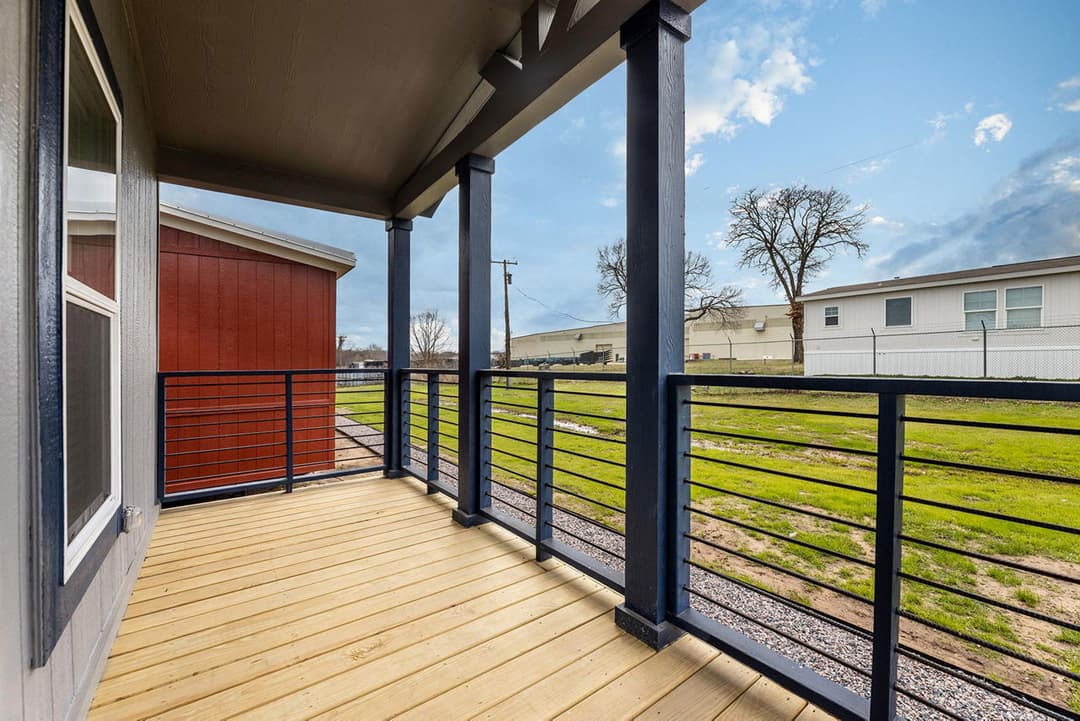 Innovation 1650h exterior home features