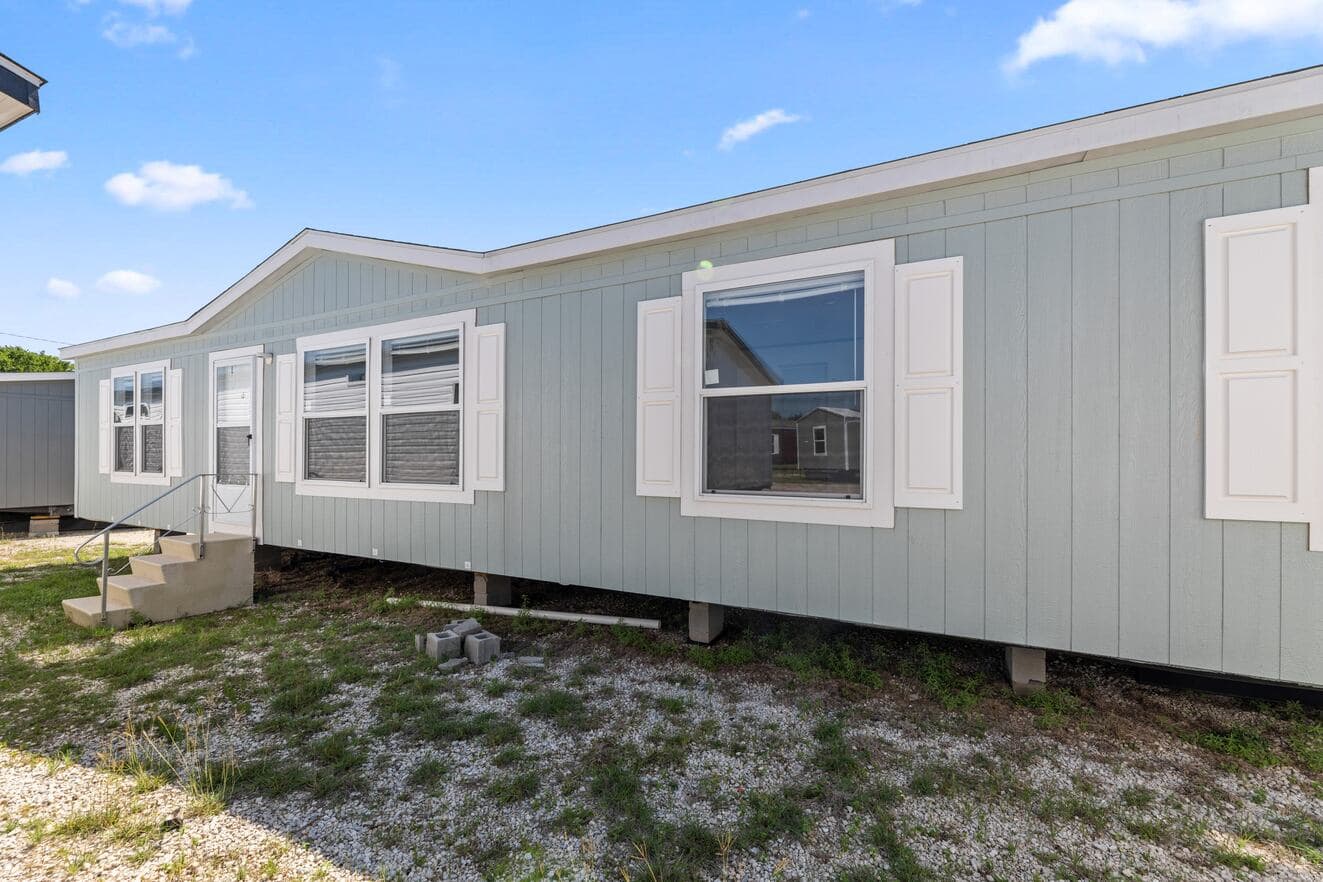 Valu premier 32563g exterior, elevation, and hero home features