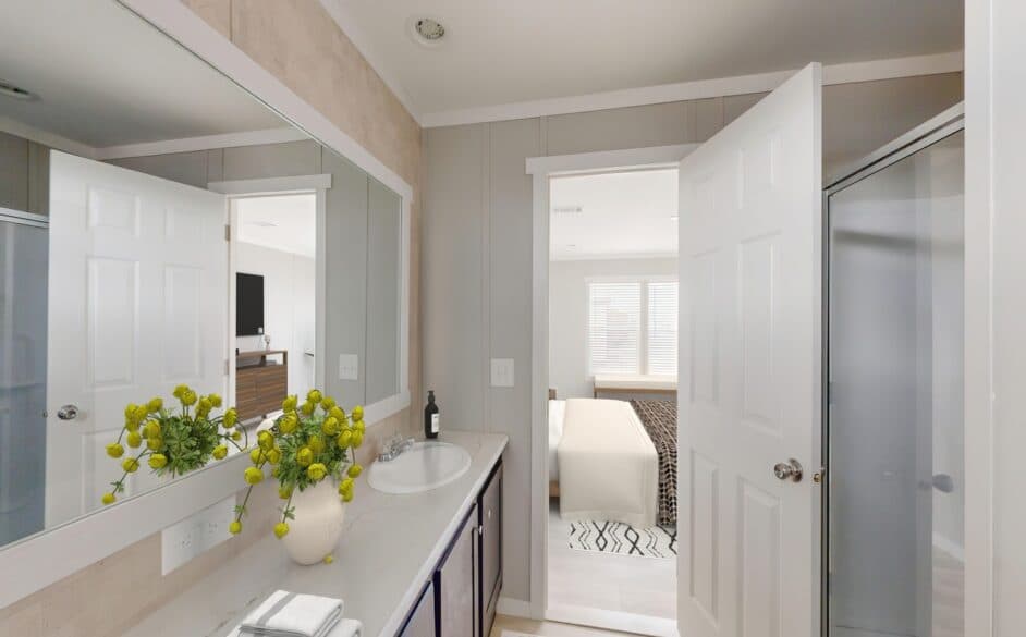 Frontier lodge t68s bathroom home features