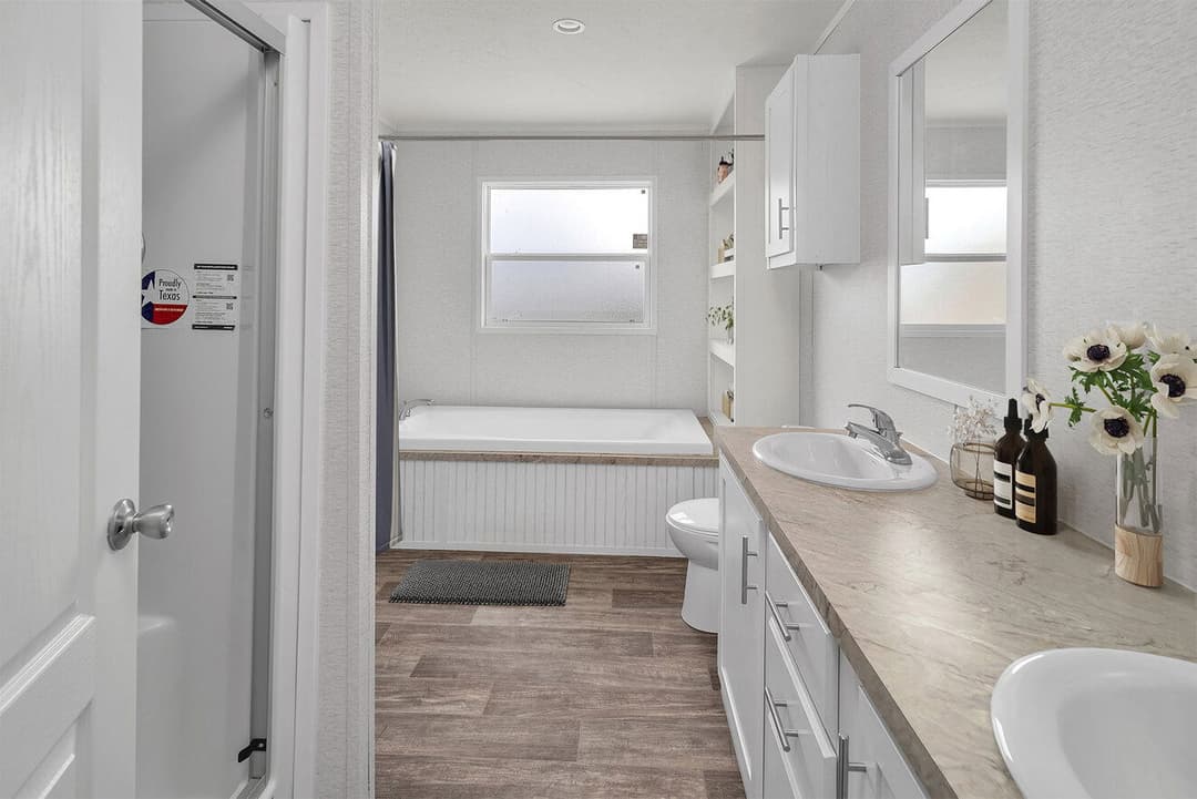 Valu maxx 28563m interior and bathroom home features