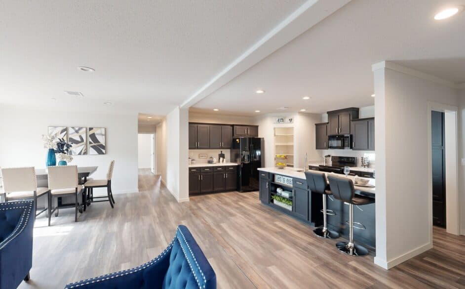 Nordic 6364 interior home features