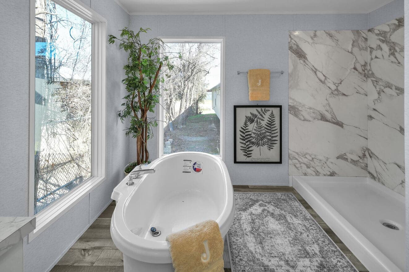 Valu premier 32643g bathroom home features