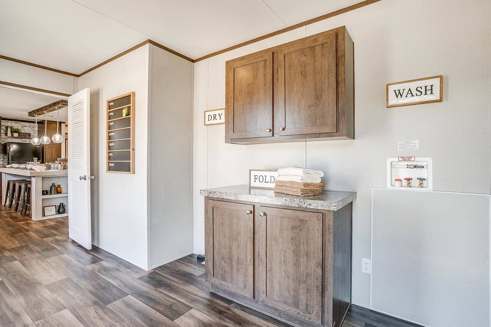 Nm3260f interior home features