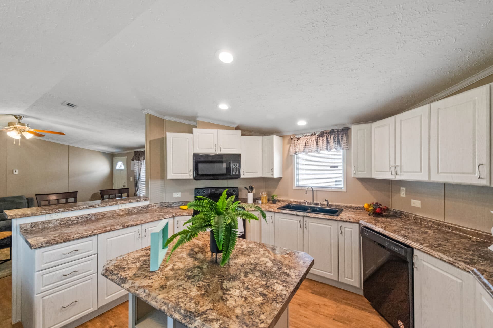 Classic c-1880-32f kitchen home features