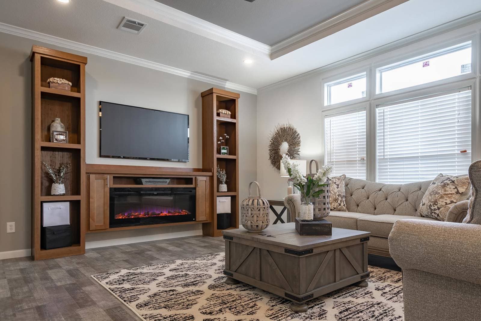 Innovation 3268c living room home features