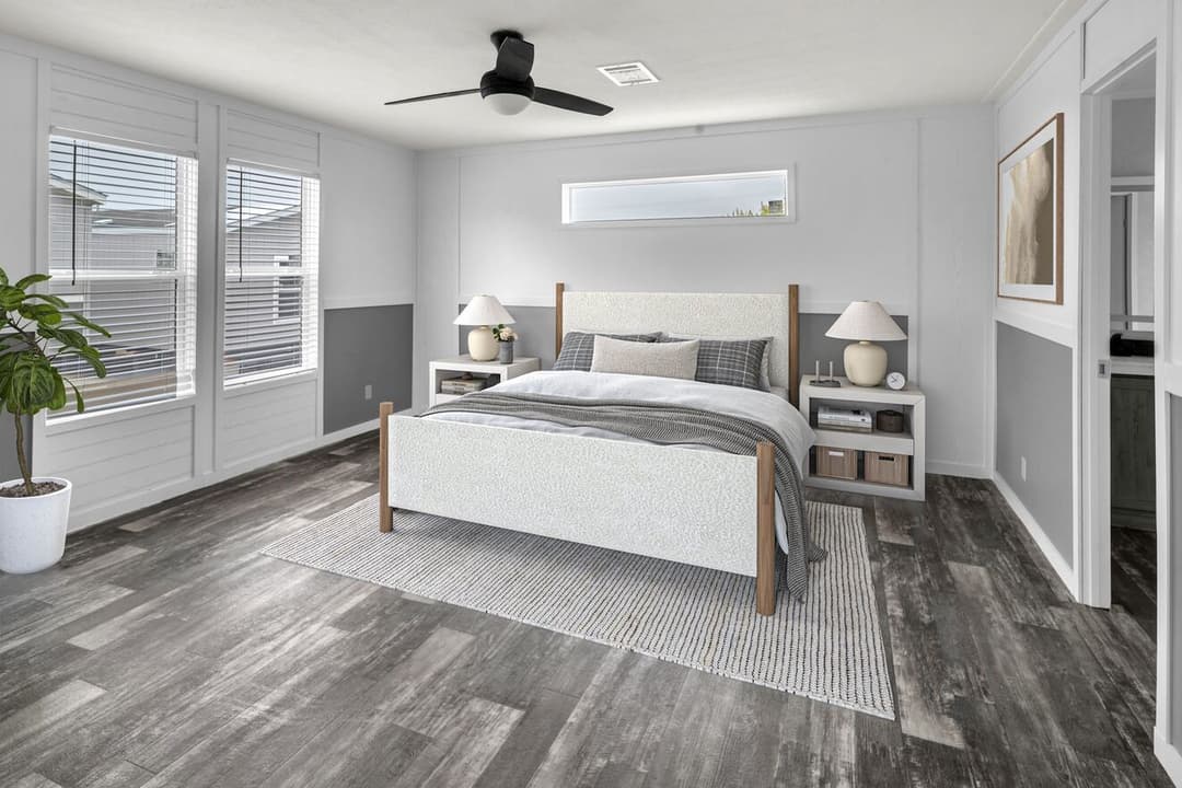 Valu premier 32724g bedroom home features