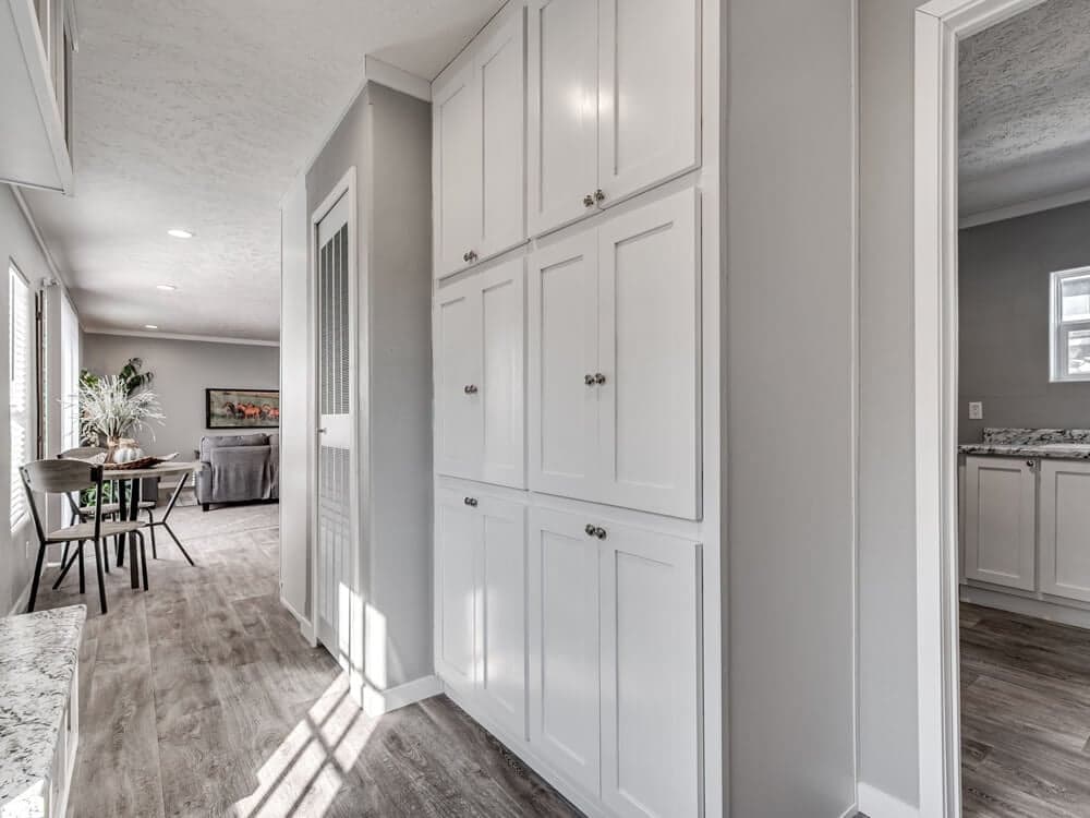 The big bo interior home features