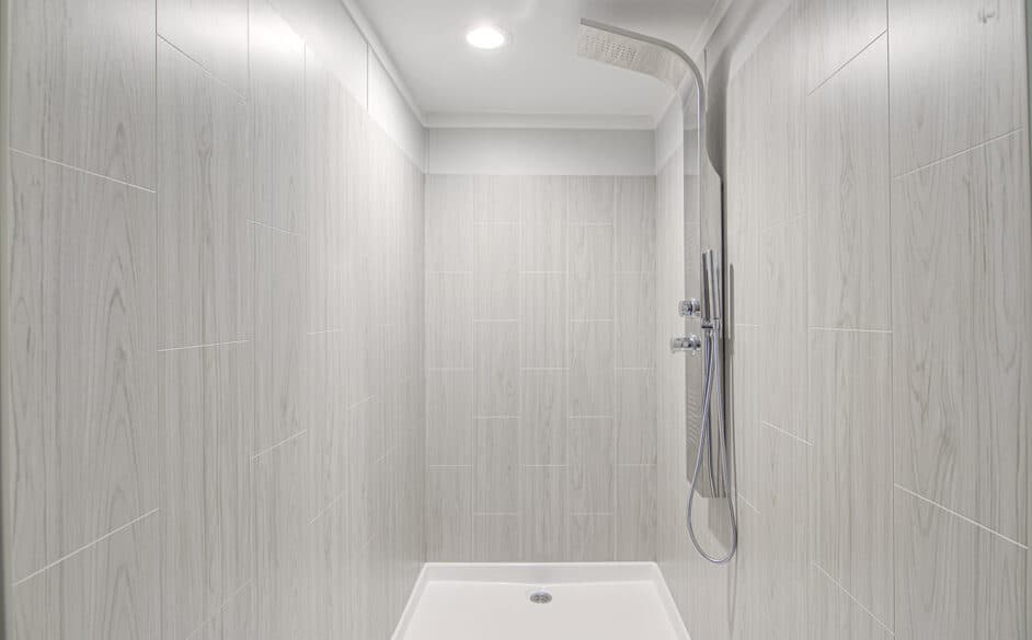 Trailblazer t76b bathroom home features