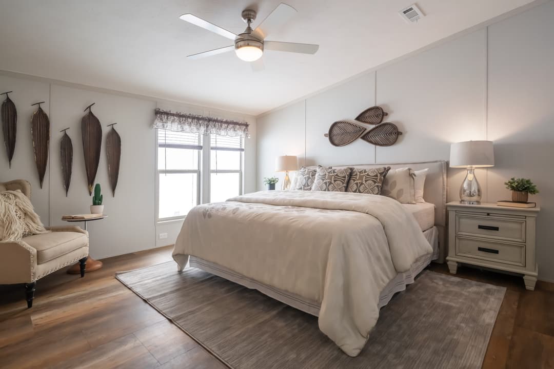 Heritage h-3256-32d bedroom home features