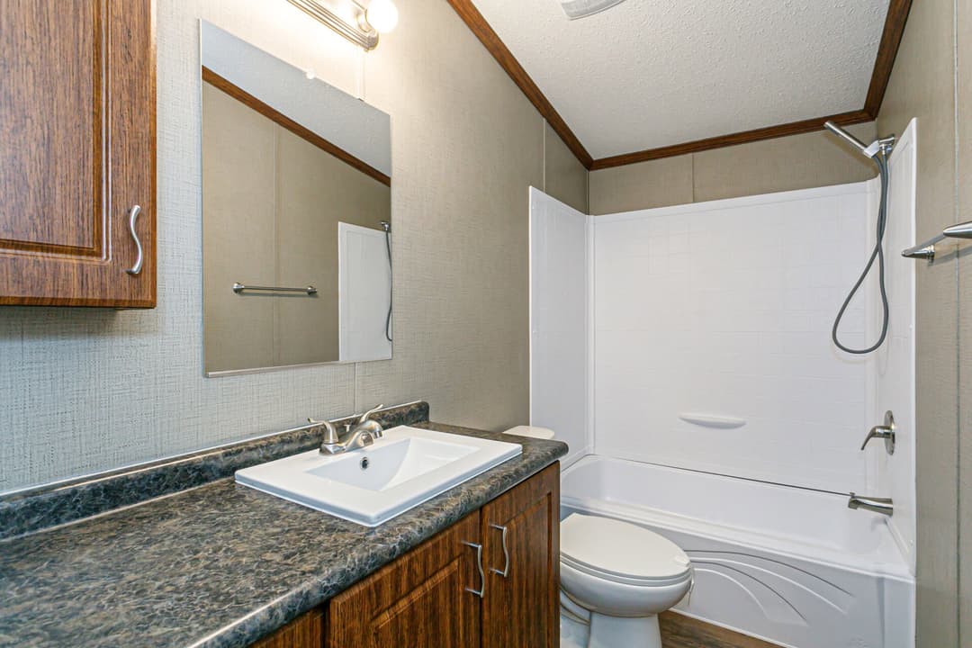Classic c-1872-32a bathroom home features