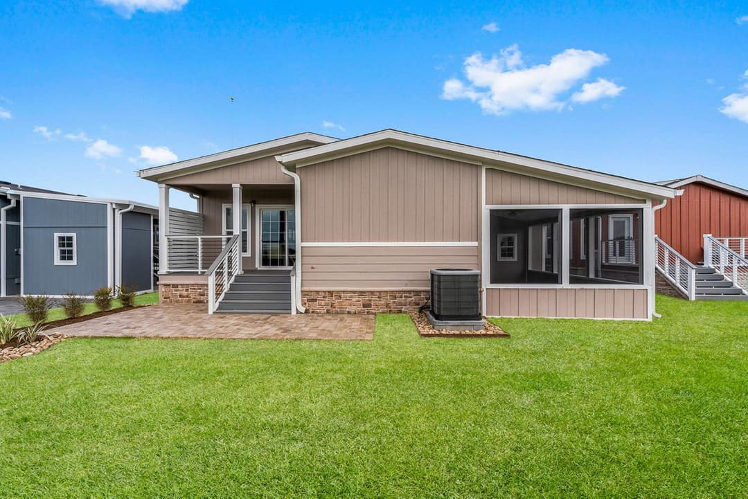 Innovation 2860s exterior and elevation home features