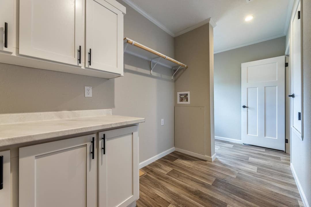 Innovation 3256h interior home features