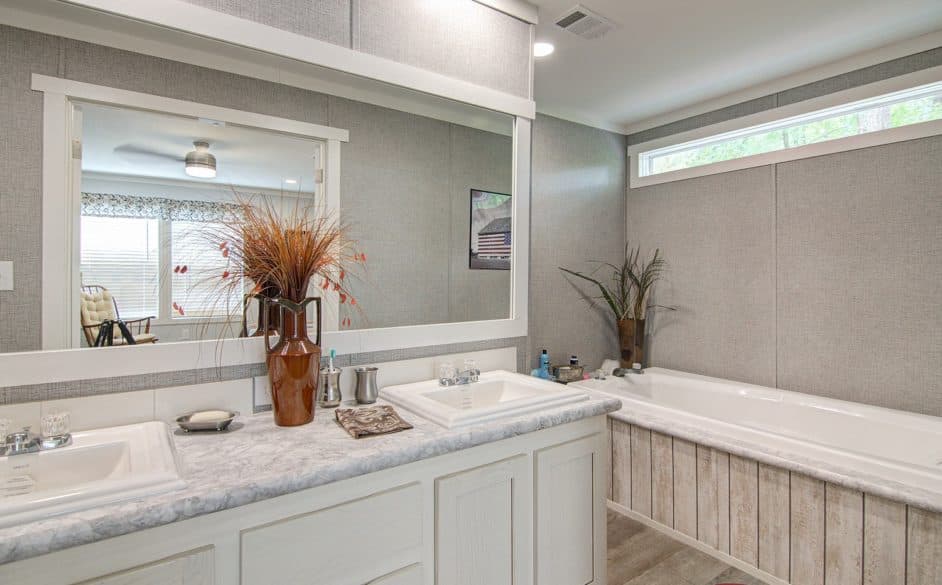 Cheyenne t66a bathroom home features