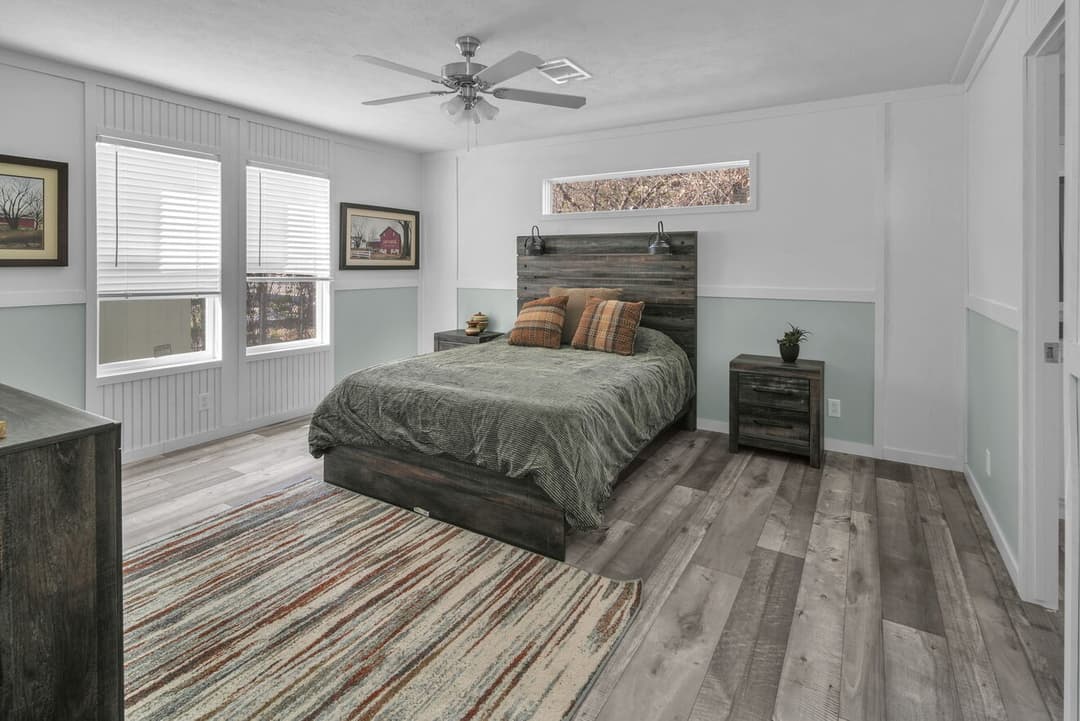 Valu premier 32643g bedroom home features