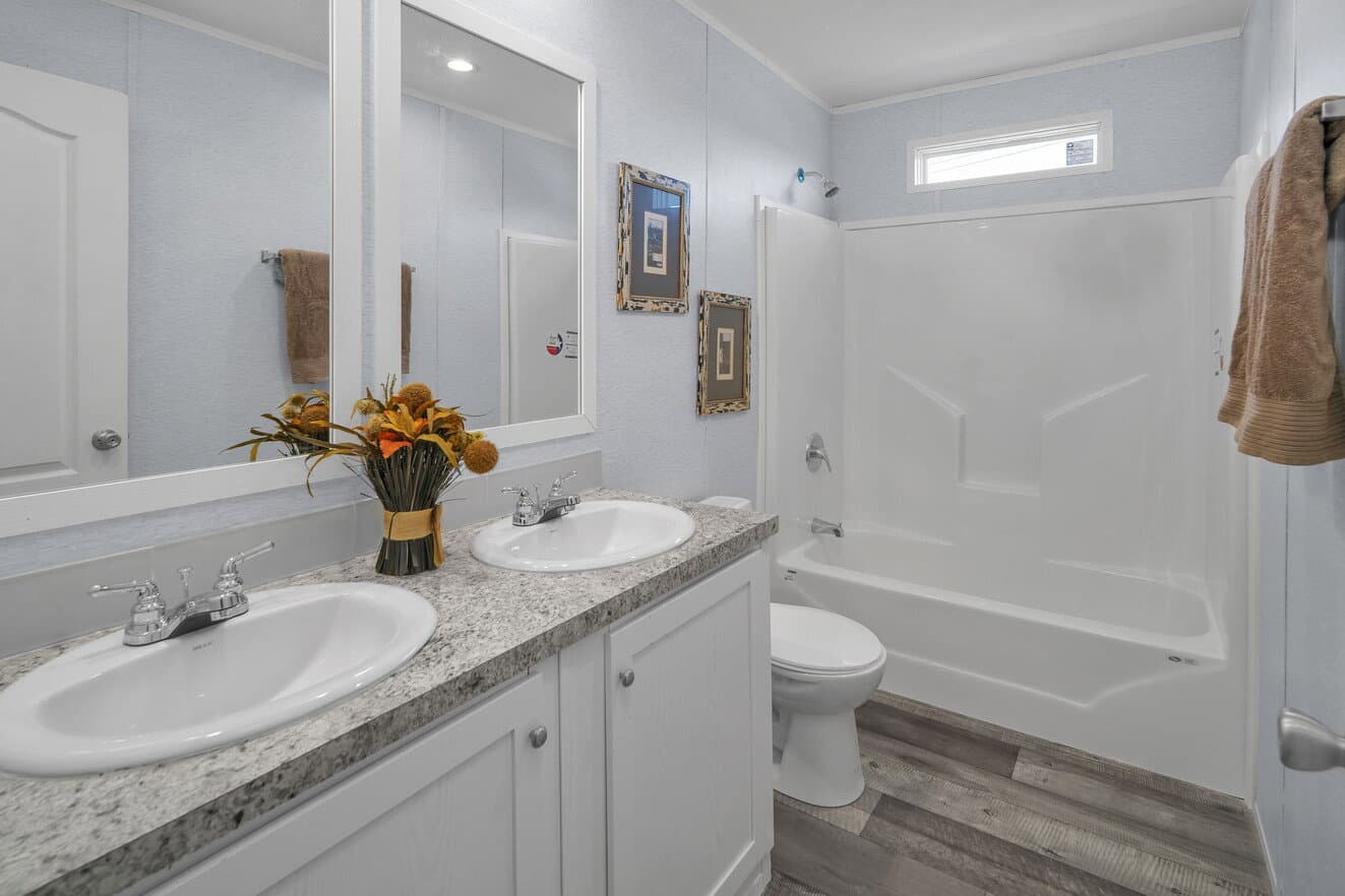 Valu premier 32643g bathroom home features