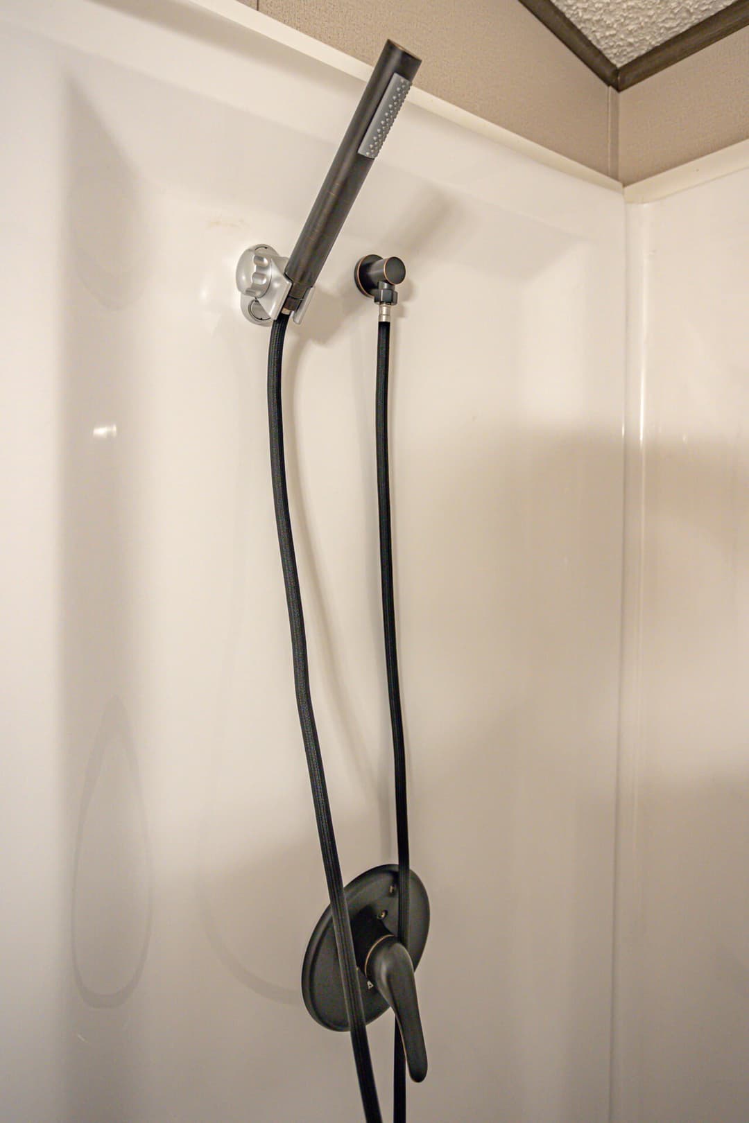 Heritage h-1672-32b bathroom home features