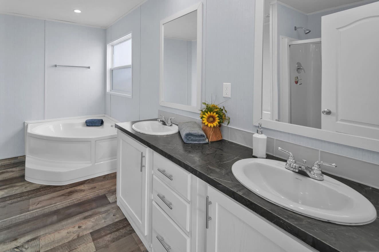 Alamo lite 28724t bathroom home features
