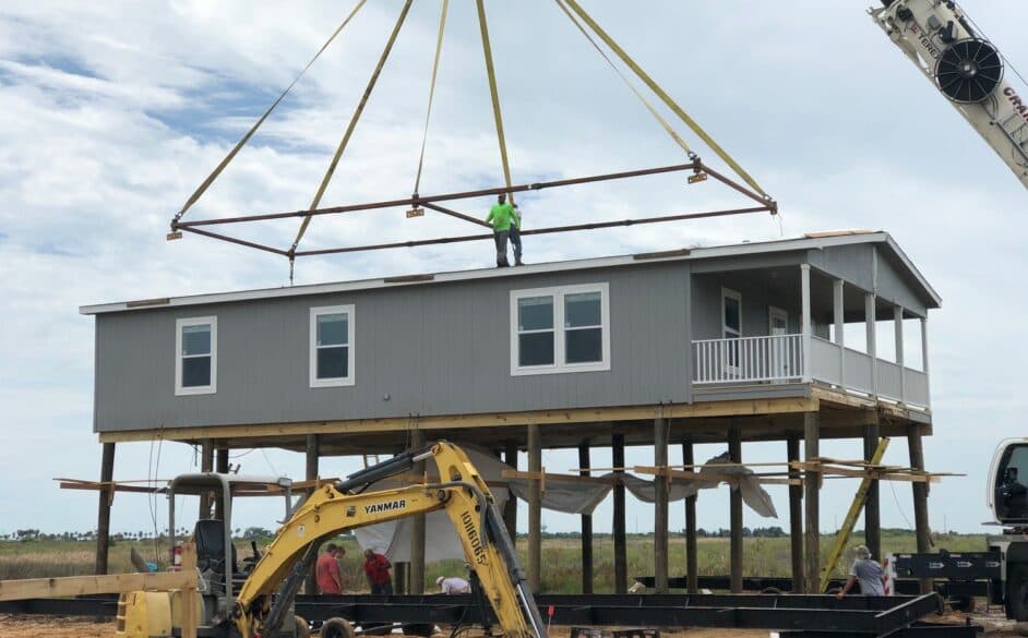 Corpus 5051 exterior and elevation home features