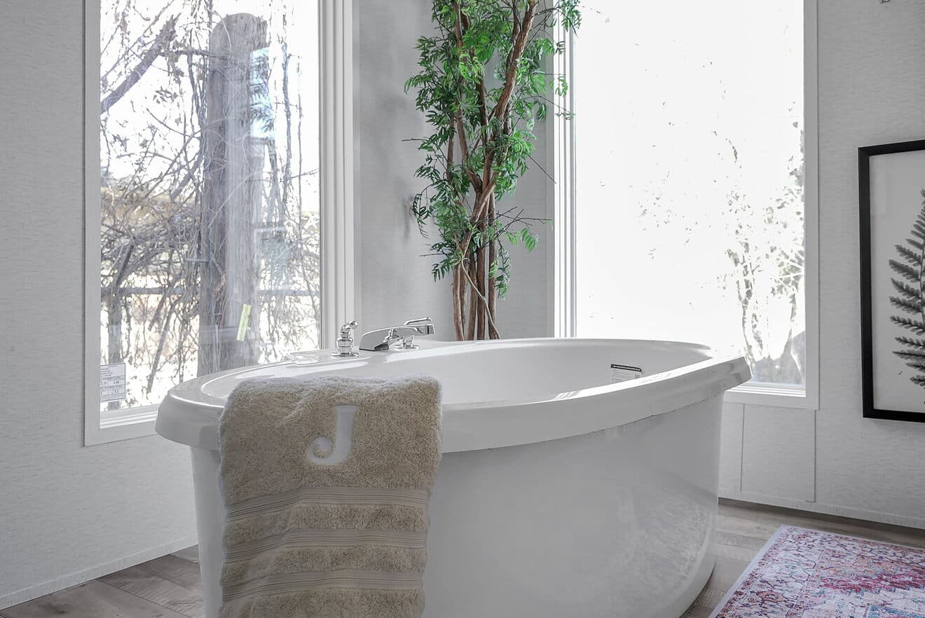 Valu premier 32643g bathroom home features