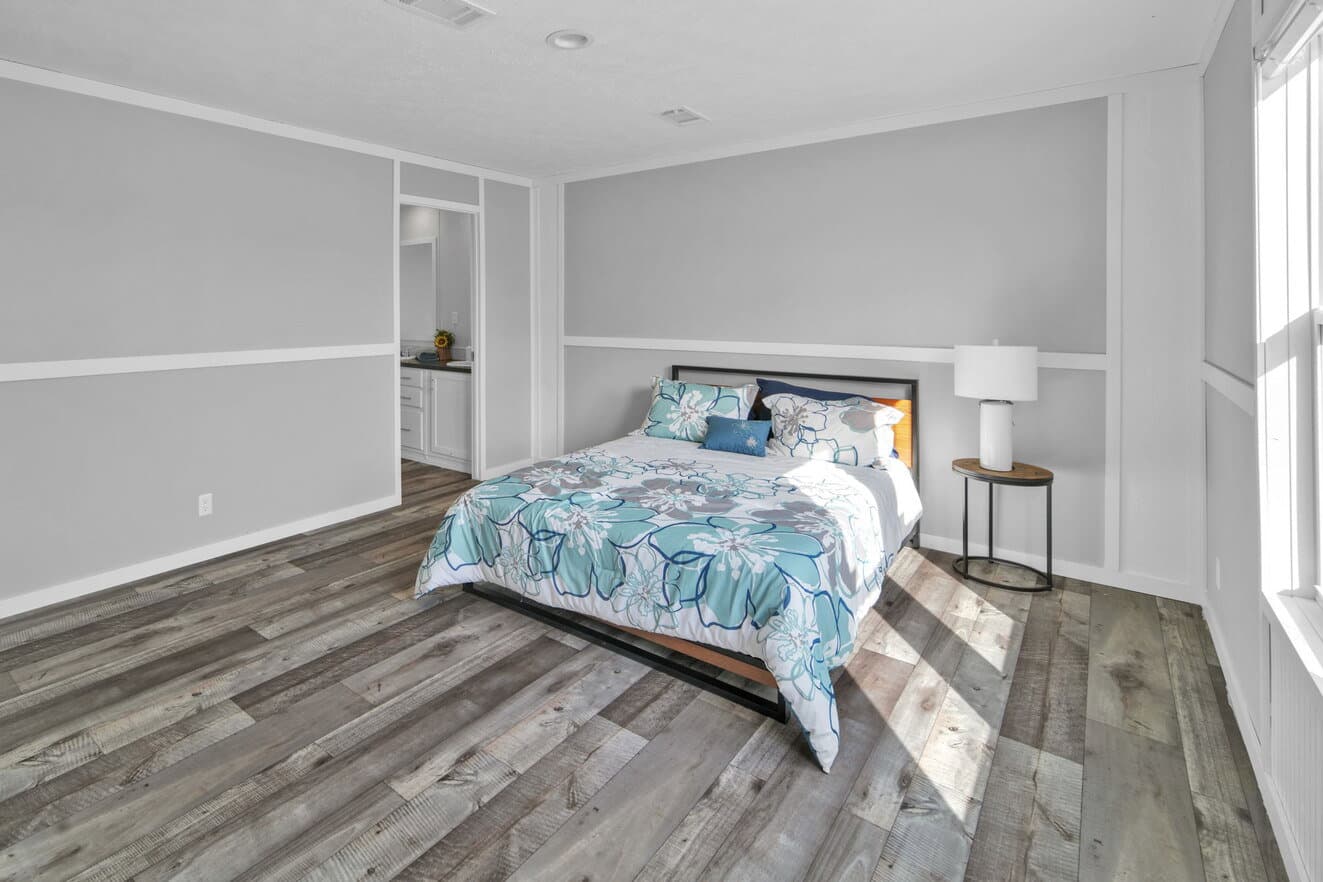 Alamo lite 28724t bedroom home features