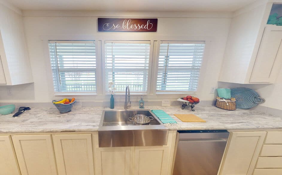 Turk t68c kitchen home features